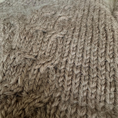 Fluffy Merino alpaca wool blend hand-knit sweater for Small chunky shapes (around 2-5kg-4.5kg)