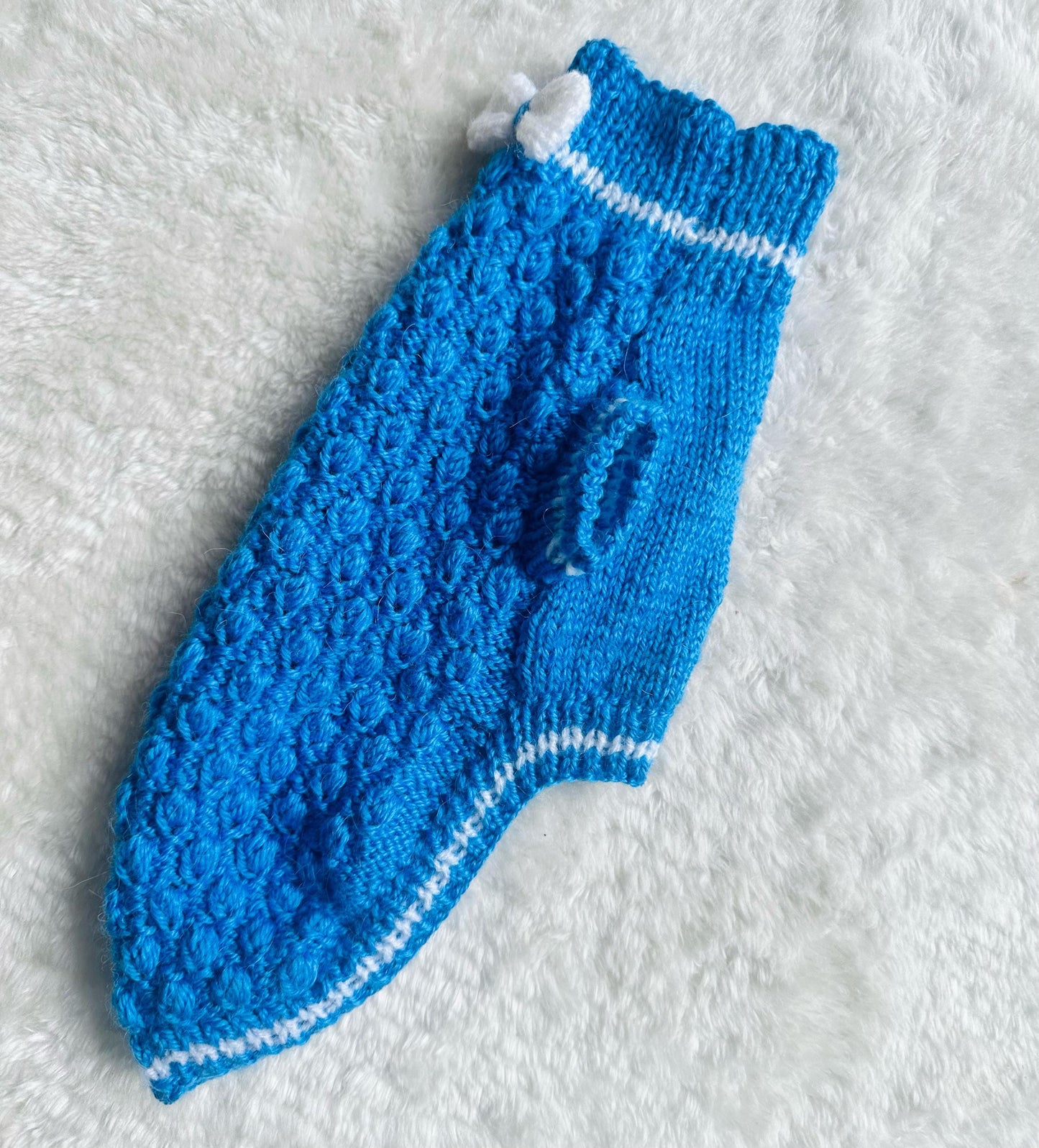 Hand knitted high quality wool mix sweater for Small Breed dogs and puppies (around 2-4kg)