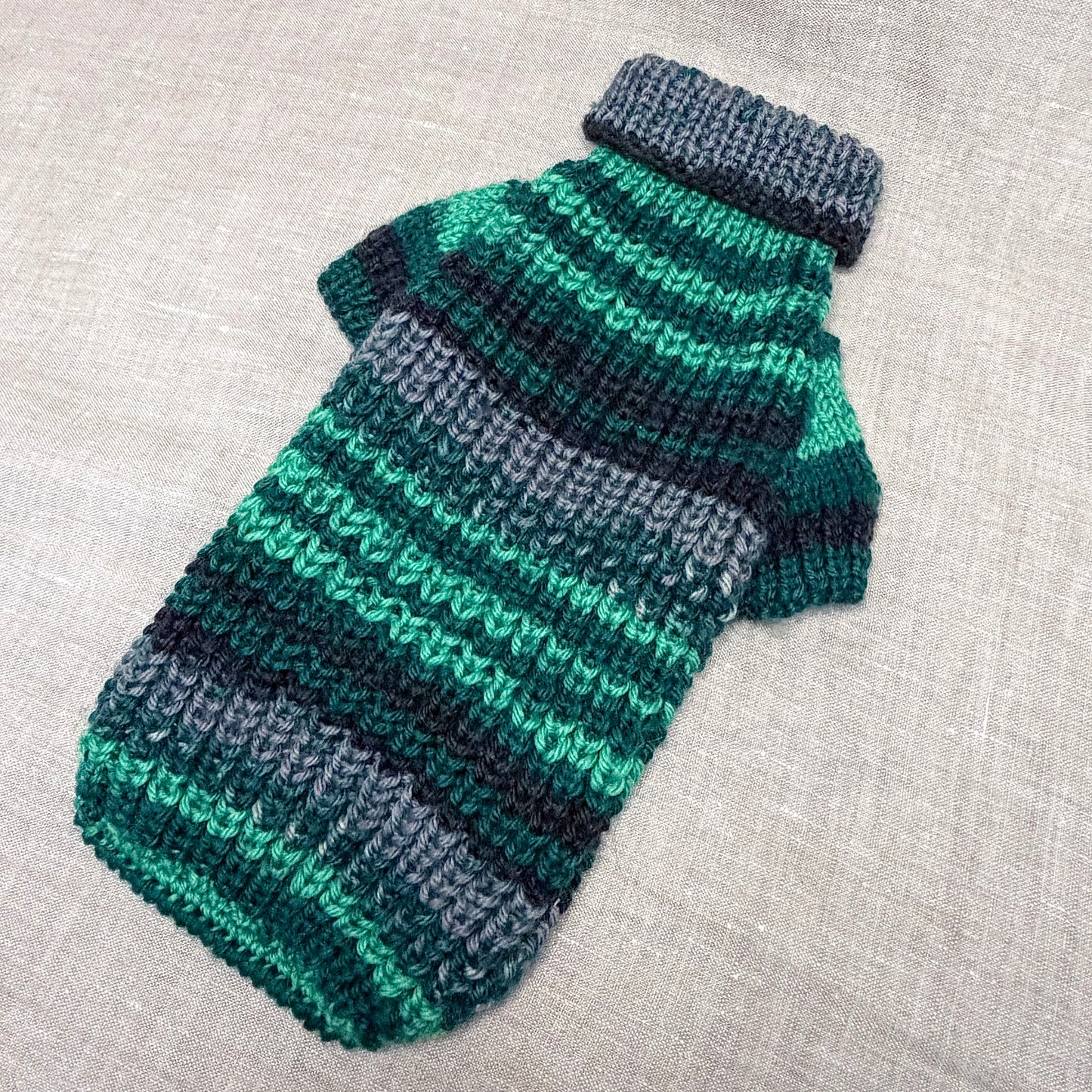Hand knitted Alpaca Merino wool mix Jumper for 13-14inch chest, 8-9" length