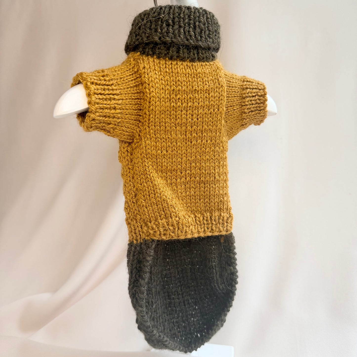 Hand knitted Alpaca Merino wool mix Jumper for 11-13inch chest, 9-10" length