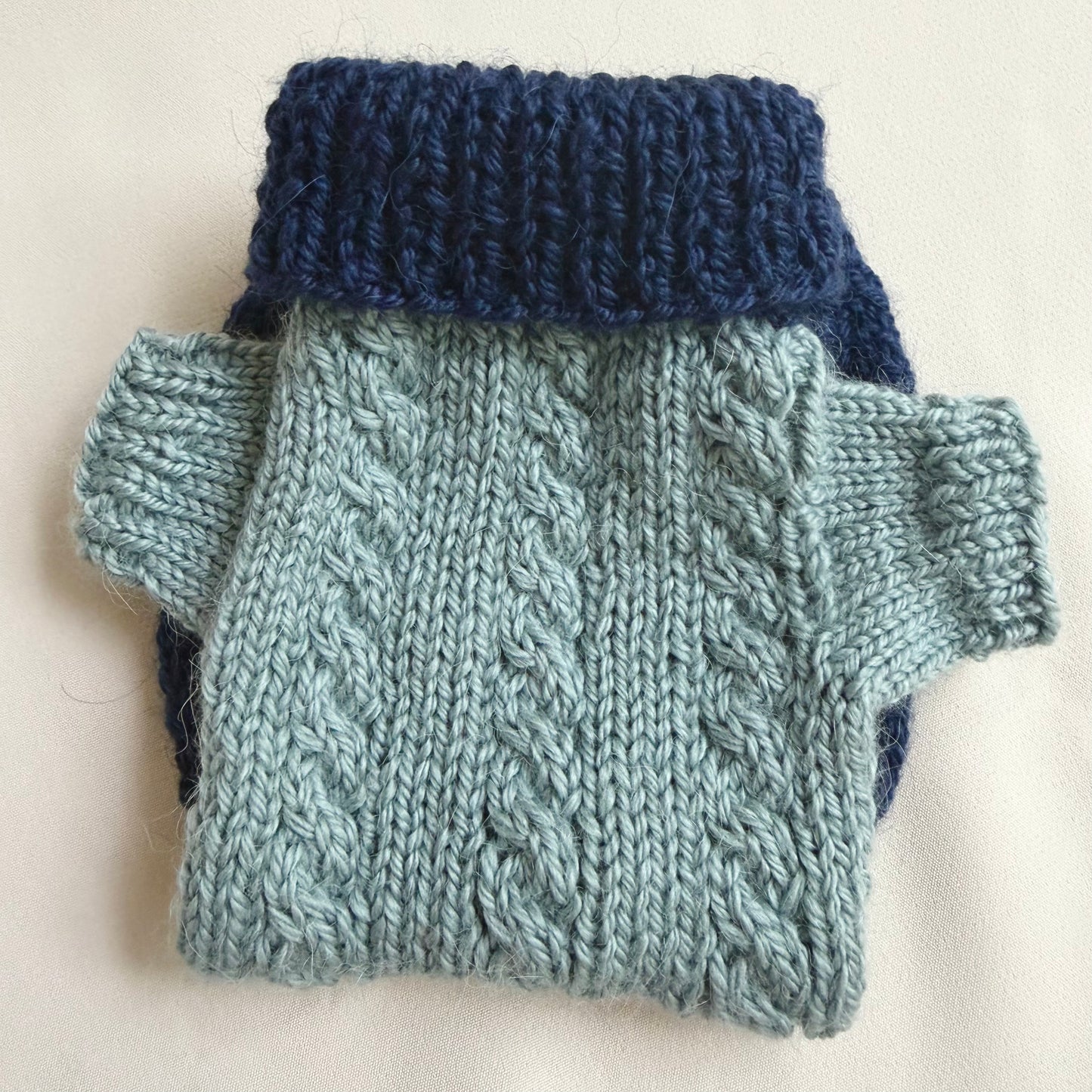 Hand knitted Alpaca Merino wool mix Jumper for 11-13inch chest, 9-10" length